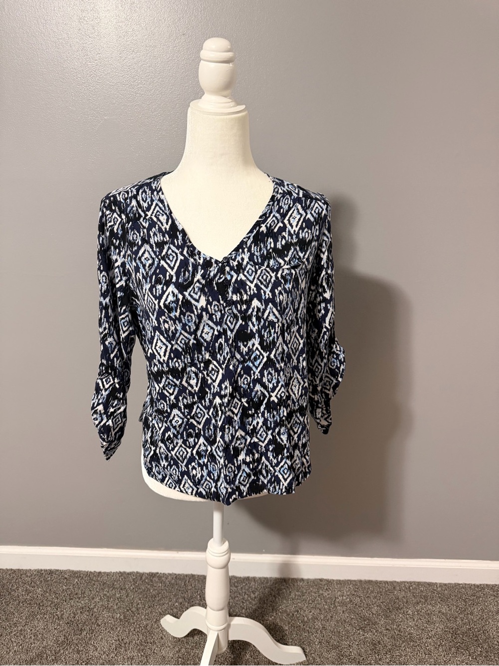 fun 2 fun Navy and White V-Neck Patterned Blouse